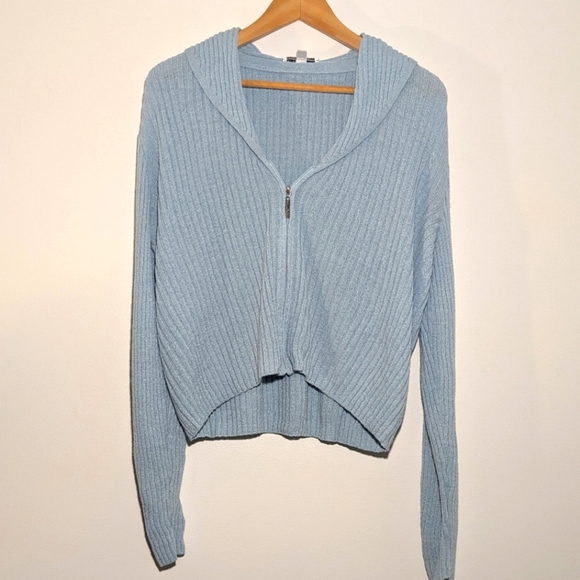 St John Sport Cropped Blue Lightweight Zip Up Jacket Cardigan Baby Blue Size M - Picture 2 of 11